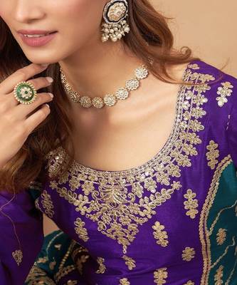 Embroidered Lehenga With Choli & Dupatta 3