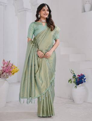 Pista Green Pure Kanjeevaram Silk Rose Floral Woven Zari Design Saree With Blouse 2