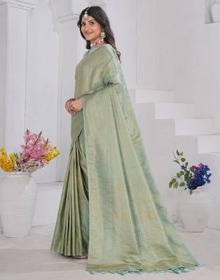 Pista Green Pure Kanjeevaram Silk Rose Floral Woven Zari Design Saree With Blouse 4