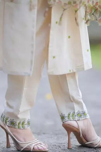 Off-White Floral Embroidered Kurti Set with Printed Dupatta
