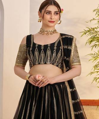 Embroidered Semi Stitched Lehenga & Unstitched Blouse With Dupatta 3