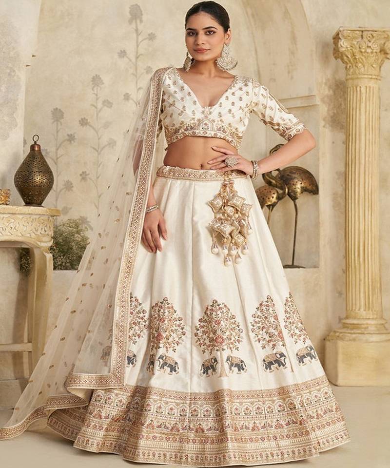 Embroidered Sequinned Semi Stitched Lehenga & Unstitched Blouse With Dupatta