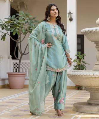 Turquoise blue embroidered japan satin stitched kurti set with dupatta & patiyala pant 3