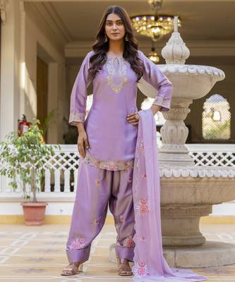 Lavender embroidered japan satin stitched kurti set with dupatta & patiyala pant 2
