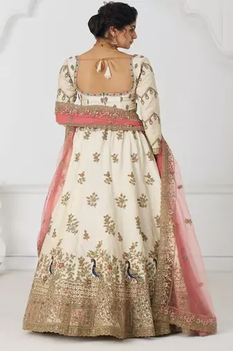 Embroidered Sequinned Semi Stitched Lehenga & Unstitched Blouse With Dupatta