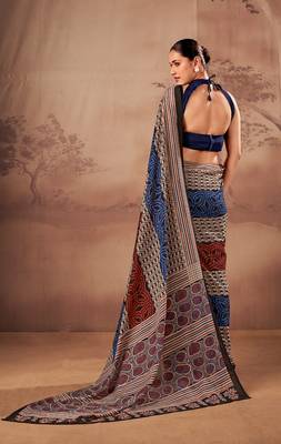 Navy blue beautifully printed poly mal cotton saree 4
