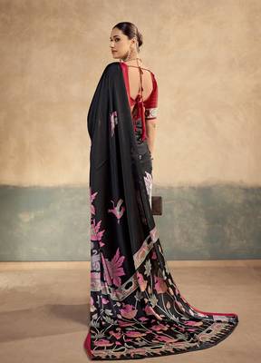 Red luxurious kalamkari art printed satin silk saree 4