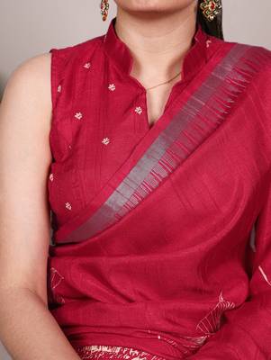 Cherry red slub silk foral printed with zari border work saree 4