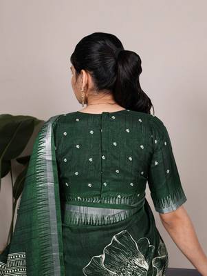 Green slub silk foral printed with zari border work saree 3