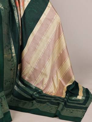 Green beautiful tussar silk floral print with foil work saree 5