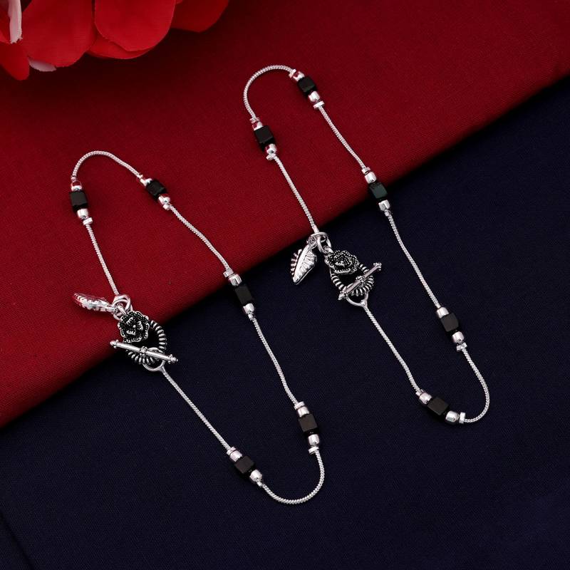 Black color oxidised anklet