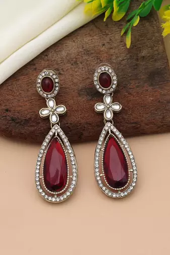 Maroon color kundan earrings
