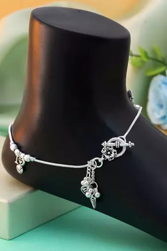 Silver color oxidised anklet