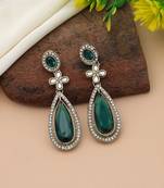 Green color kundan earrings