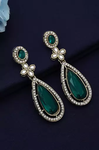 Green color kundan earrings