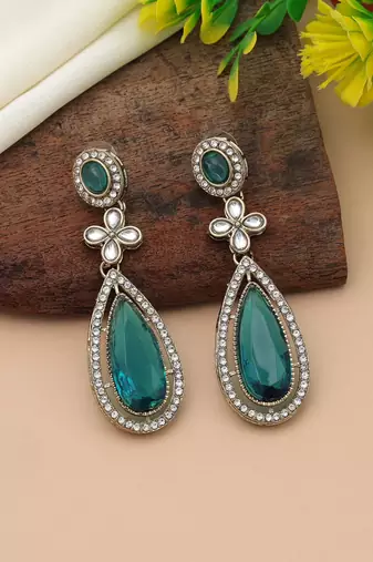 Rama green color kundan earrings