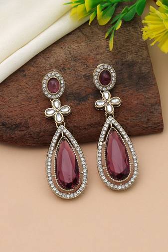 Magenta color kundan earrings