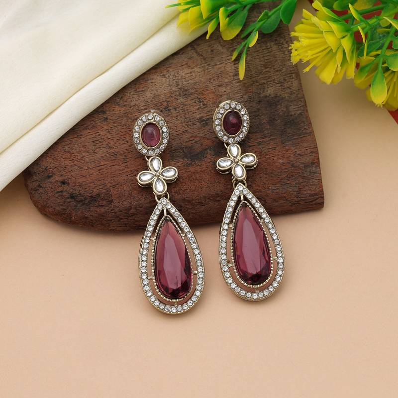 Magenta color kundan earrings