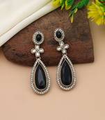 Black color kundan earrings