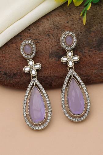 Light purple color kundan earrings