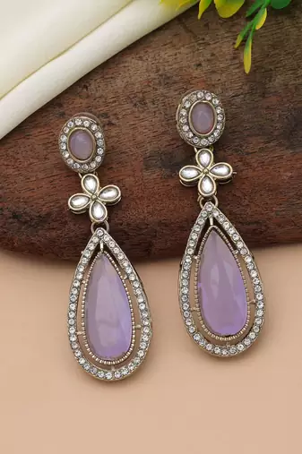 Light purple color kundan earrings