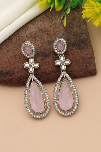 Light pink color kundan earrings