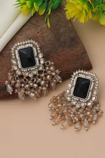 Black color kundan earrings