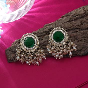 Green color kundan earrings 2