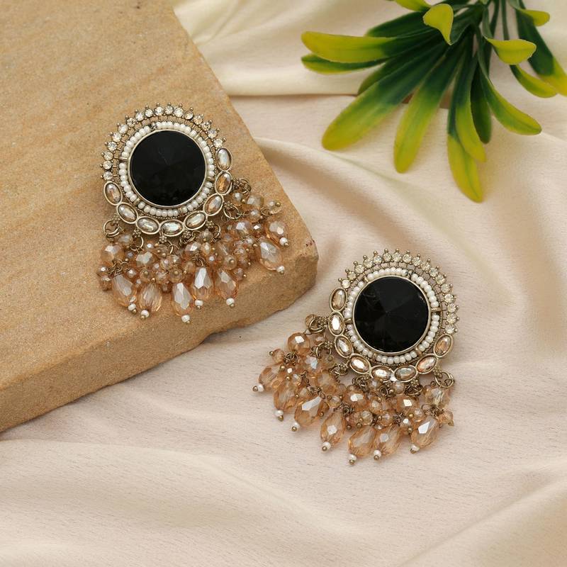 Black color kundan earrings