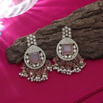 Light pink color kundan earrings 1