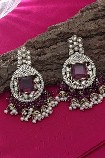 Magenta color kundan earrings