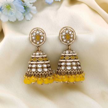 Yellow color kundan earrings 2