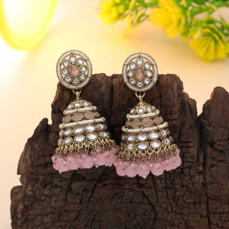 Light pink color kundan earrings