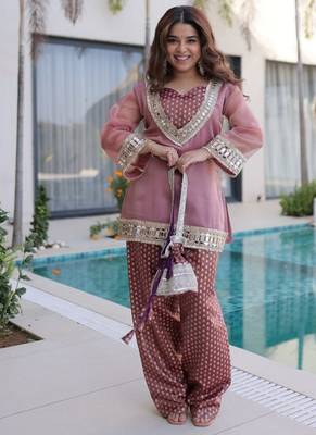 Womens new wedding wear peach color salasa fabrics with mirror & lace work kurta pant set 1
