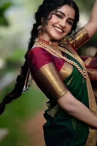 Green silk blend woven saree