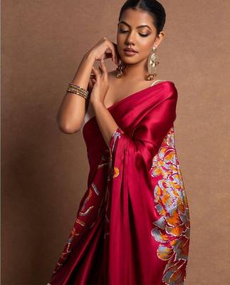 Red satin printed saree 2