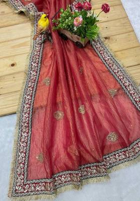Red silk blend embroidered saree 5