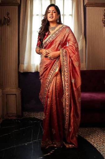 Red silk blend embroidered saree