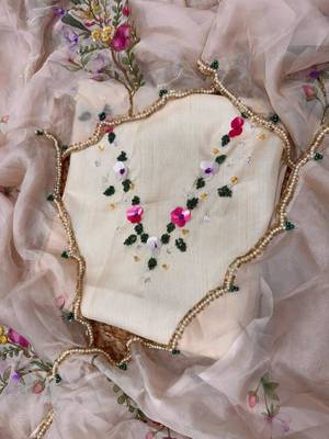 Beige silk blend embroidered saree 2