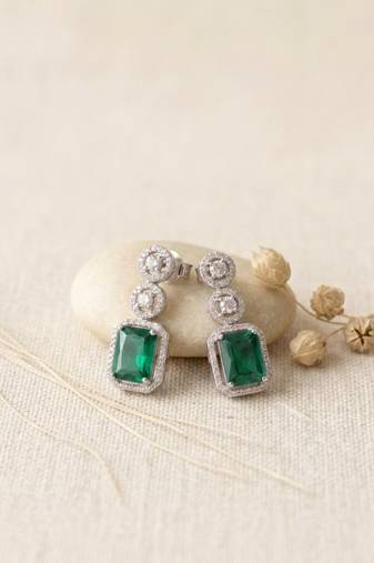 Classic crystalgreen ad earrings