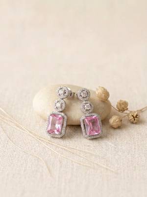 Classic pastelpink ad earrings 1