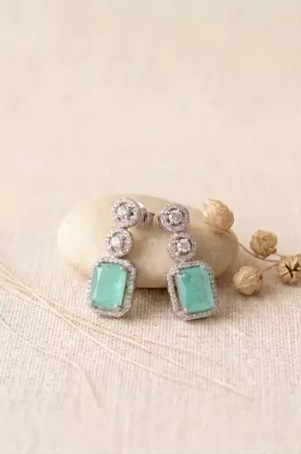 Classic turquoise ad earrings