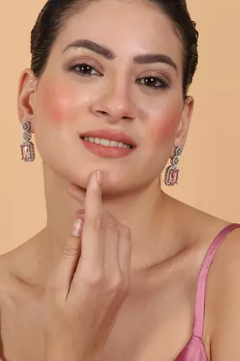 Classic crystalpink ad earrings