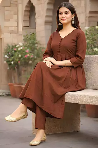 Women's Long Flared V-Neck with Button Details Anarkali shape Empire Waist,Kurta Pant Set