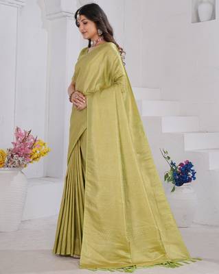 Light Green Pure Kanjeevaram Silk Rose Floral Woven Zari Design Saree With Blouse 4