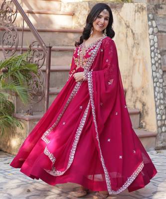 Pink faux blooming embroidered anarkali set with dupatta 2