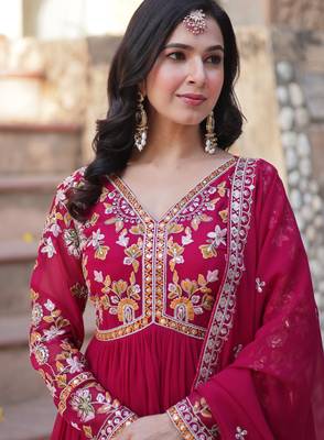 Pink faux blooming embroidered anarkali set with dupatta 3