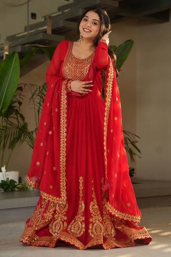 Red faux blooming embroidered anarkali set with dupatta