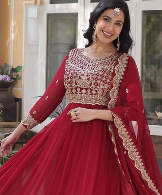 Maroon faux blooming embroidered anarkali set with dupatta 2