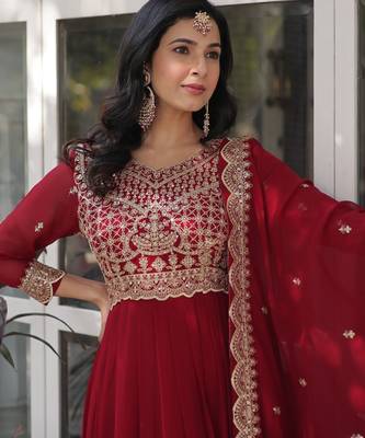 Maroon faux blooming embroidered anarkali set with dupatta 3